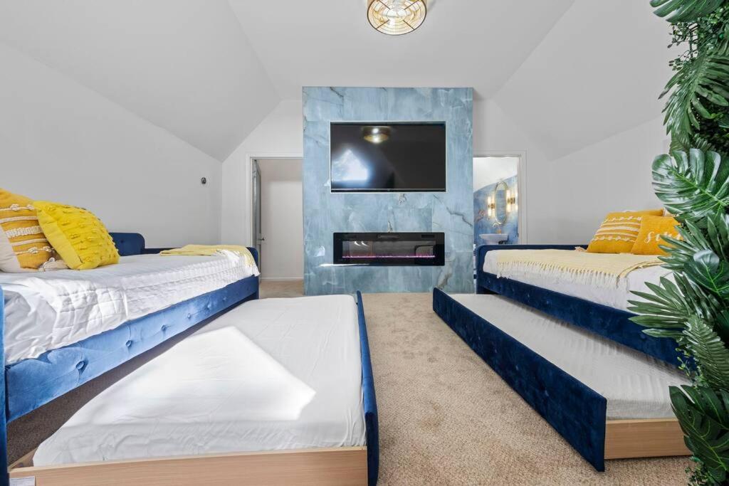 Large Historical Home W/ Fire Pit, Chef Kitchen. Memphis Luaran gambar
