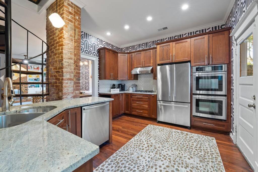 Large Historical Home W/ Fire Pit, Chef Kitchen. Memphis Luaran gambar