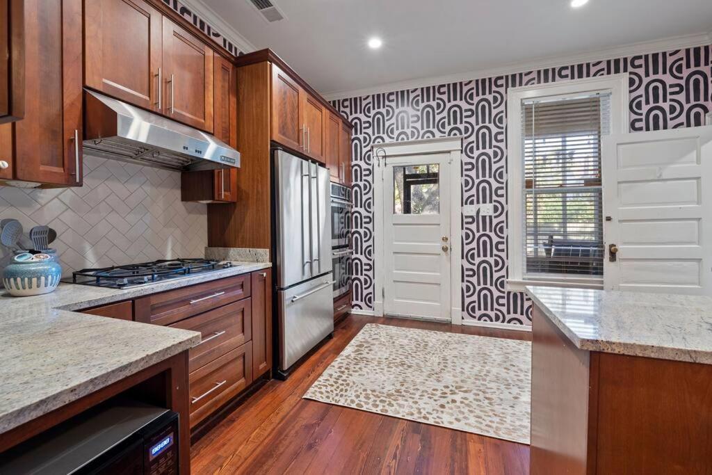 Large Historical Home W/ Fire Pit, Chef Kitchen. Memphis Luaran gambar