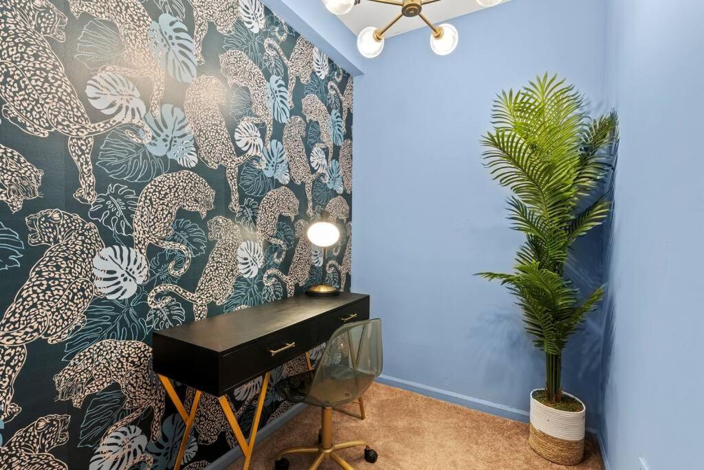 Large Historical Home W/ Fire Pit, Chef Kitchen. Memphis Luaran gambar